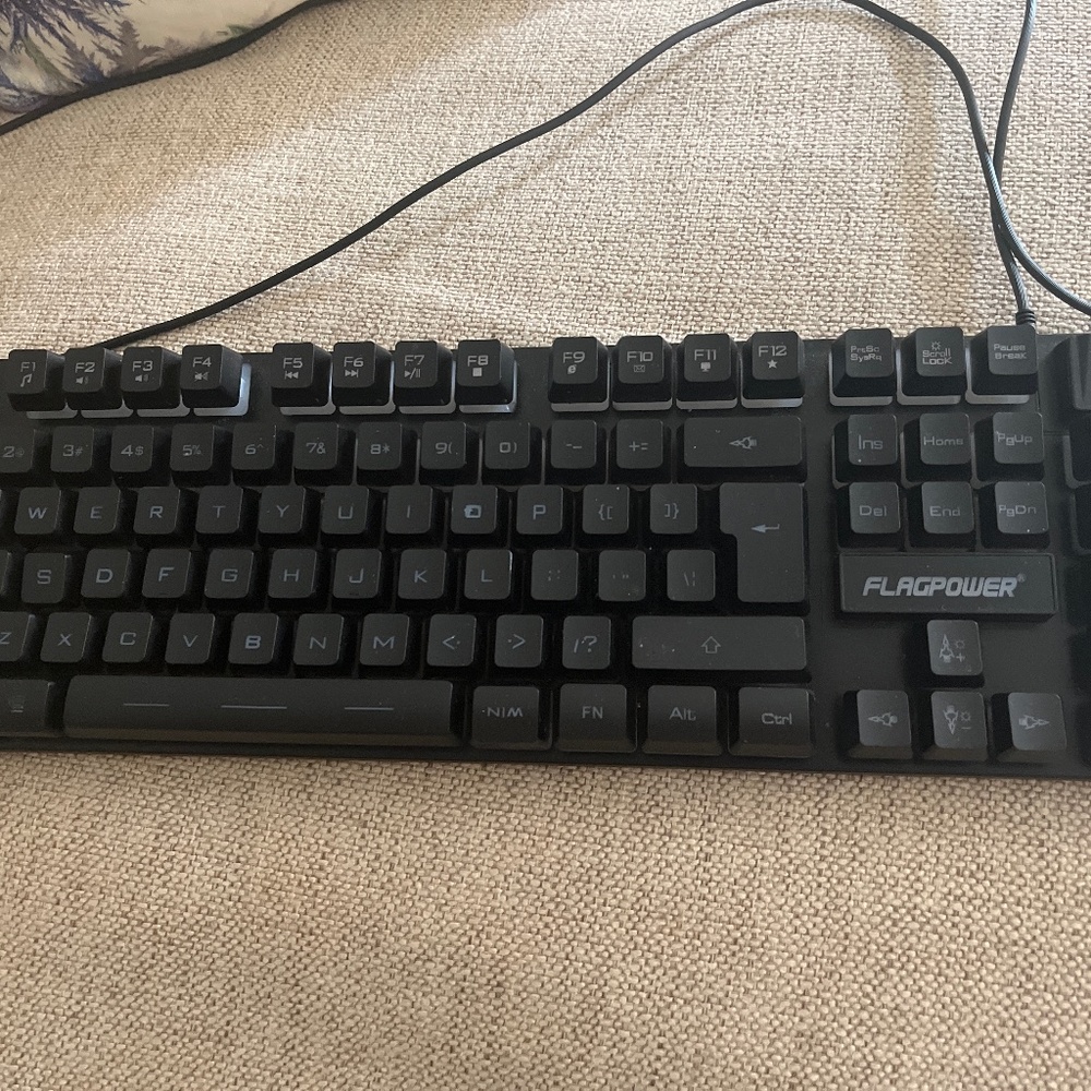 Flag power gaming keyboard